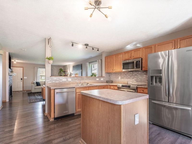 7545 Hemrich Drive, Canal Winchester, OH 43110 Photo 9