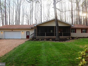 32 MILTONS LANE, LOUISA, VA 23093