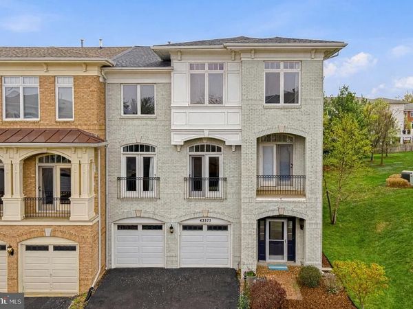 43575 PURPLE ASTER TERRACE, LEESBURG, VA 20176