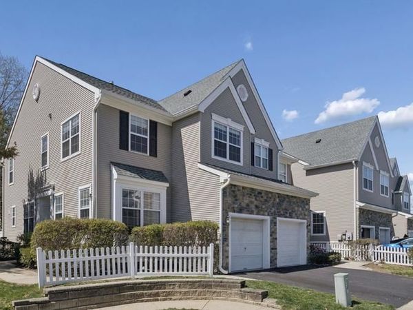 701 DAHLIA CIRCLE, DAYTON, NJ 08810