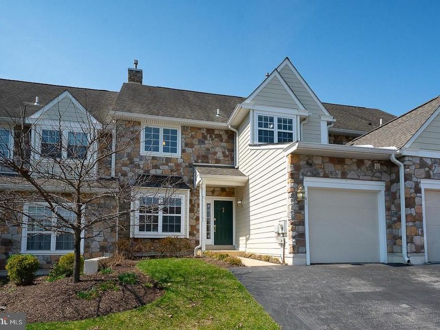 41 Overlook Circle, Unit 41, Berwyn, PA 19312 Main Photo