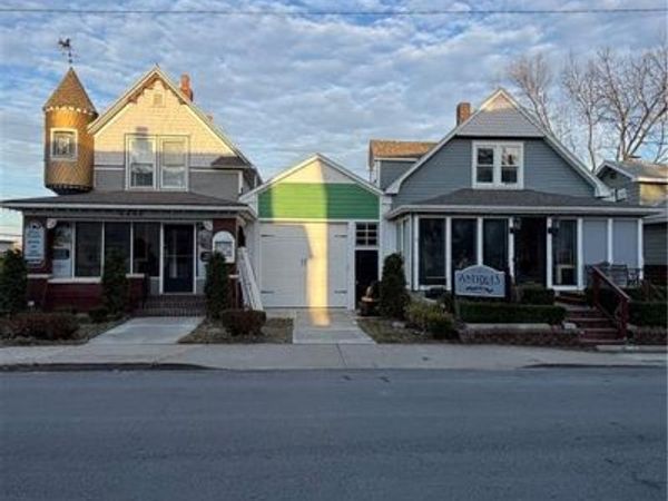 4444 Bell Street, Kansas City, MO 64111