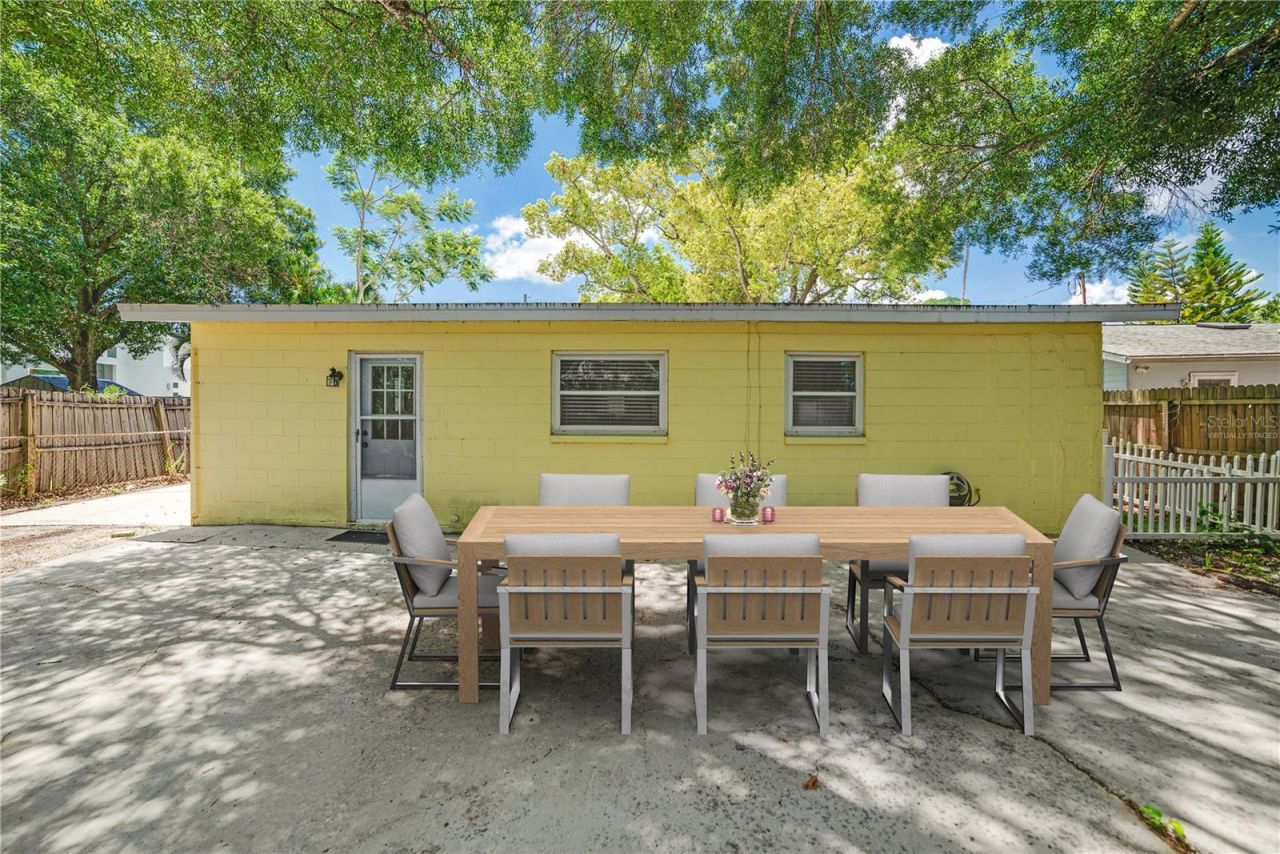 4413 W Rogers Avenue, Tampa, FL 33611 Photo