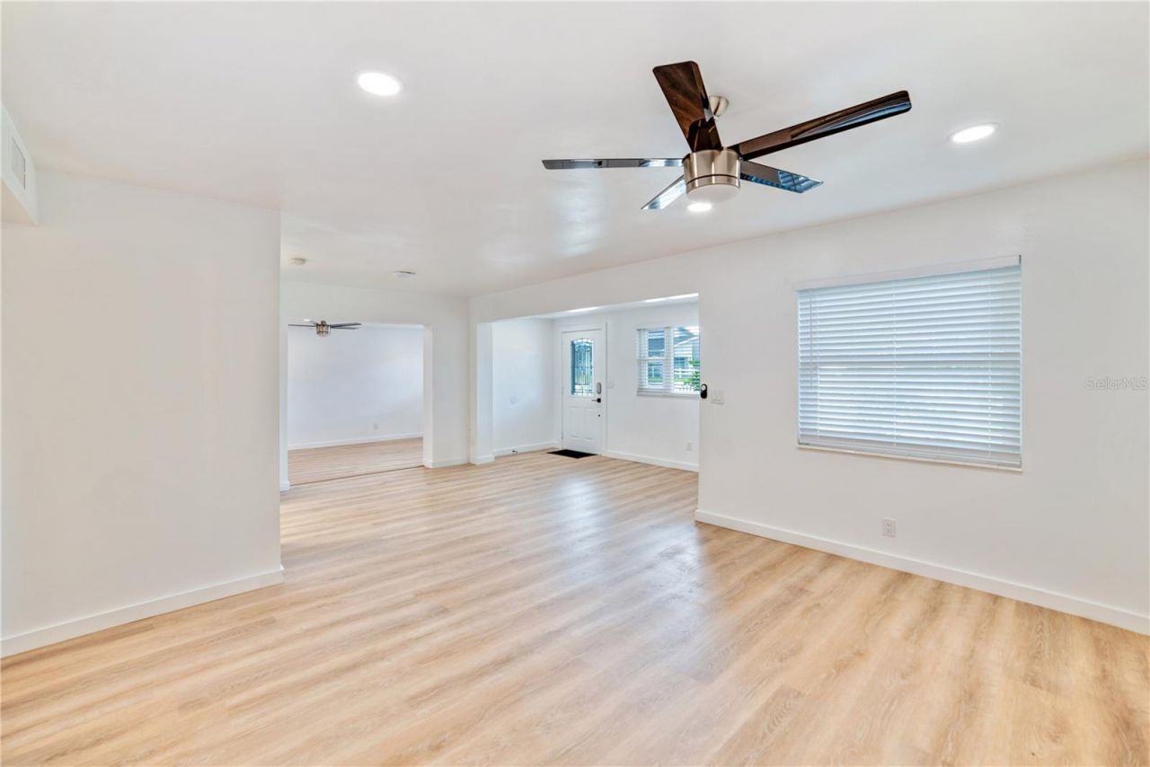 4413 W Rogers Avenue, Tampa, FL 33611 Photo