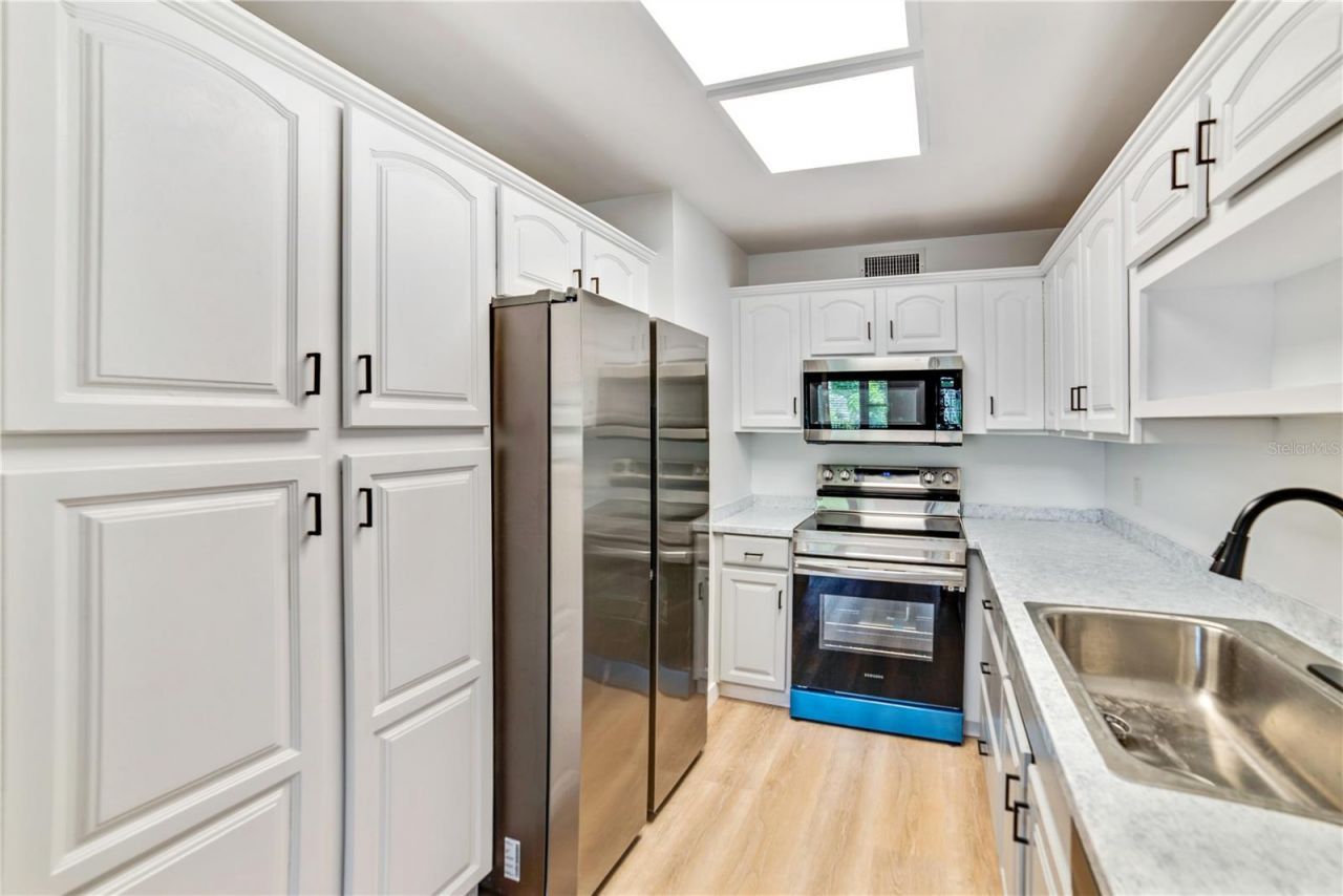 4413 W Rogers Avenue, Tampa, FL 33611 Photo