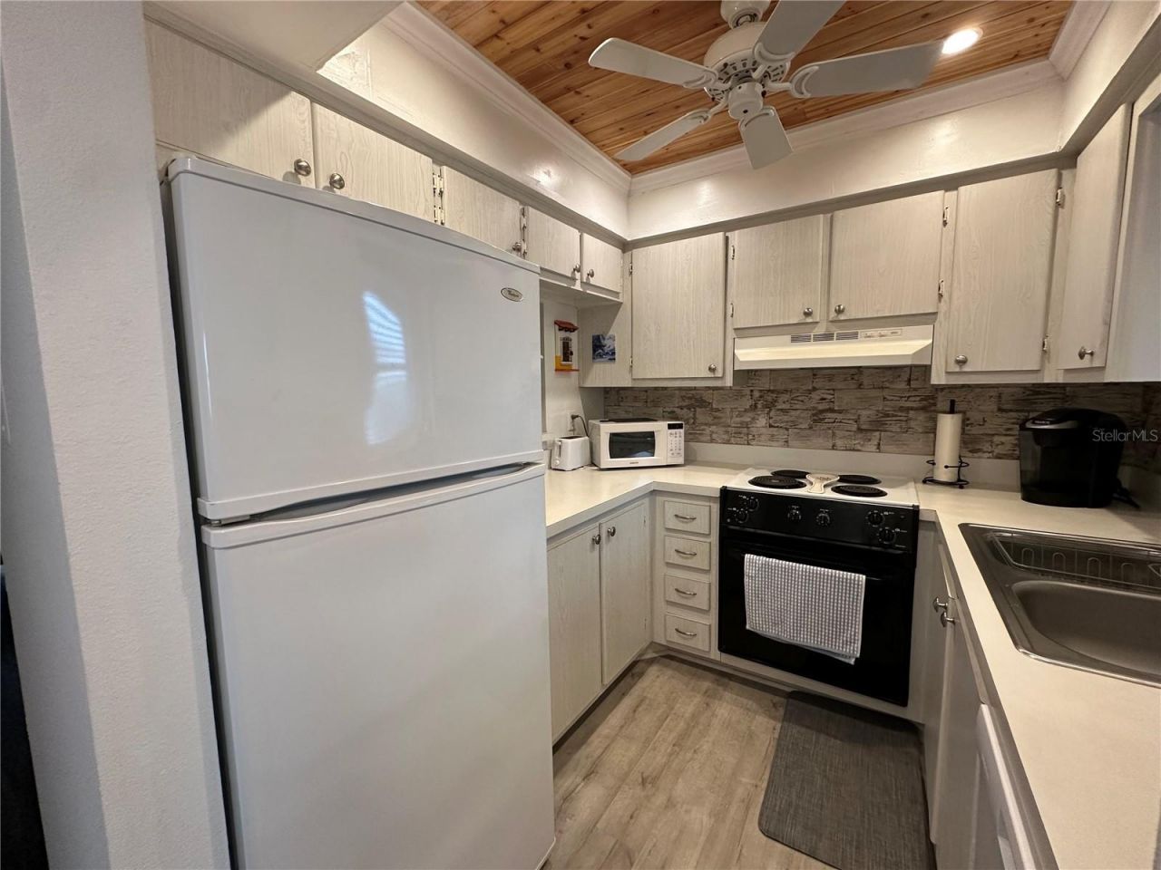 204 46th Avenue Terrace W, Unit 410, Bradenton, FL 34207 Photo