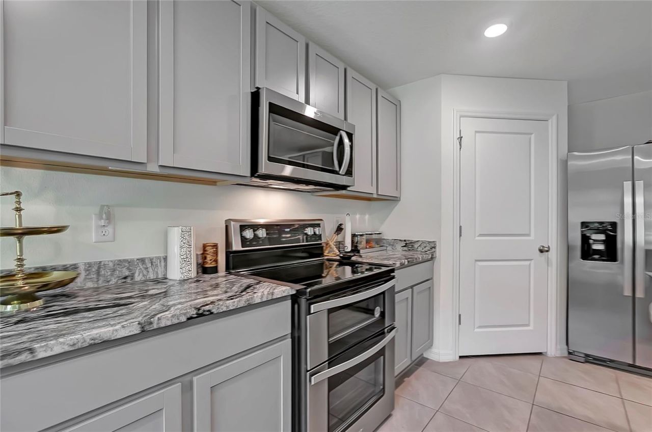 7737 Rosewood Garden Loop , Tampa, FL 33637 Photo