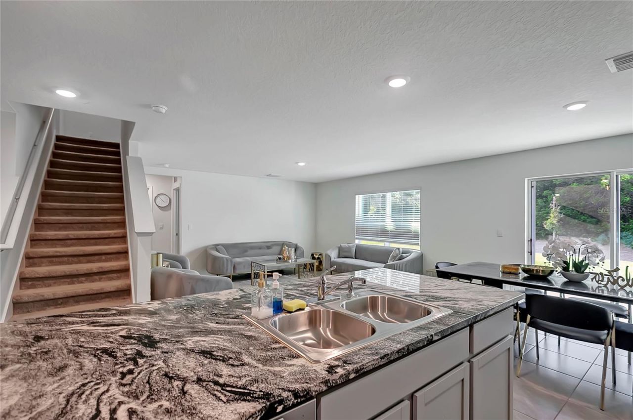 7737 Rosewood Garden Loop , Tampa, FL 33637 Photo