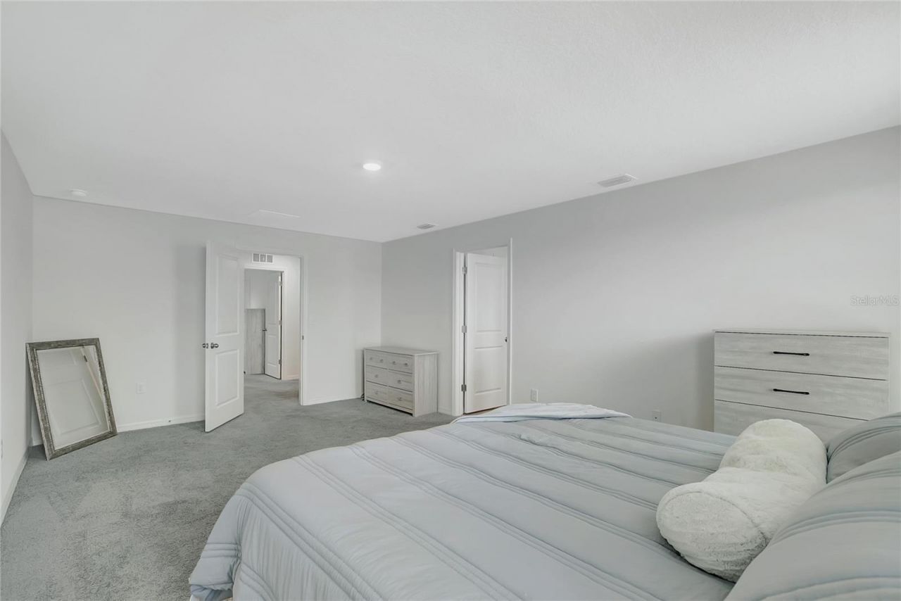 7737 Rosewood Garden Loop , Tampa, FL 33637 Photo