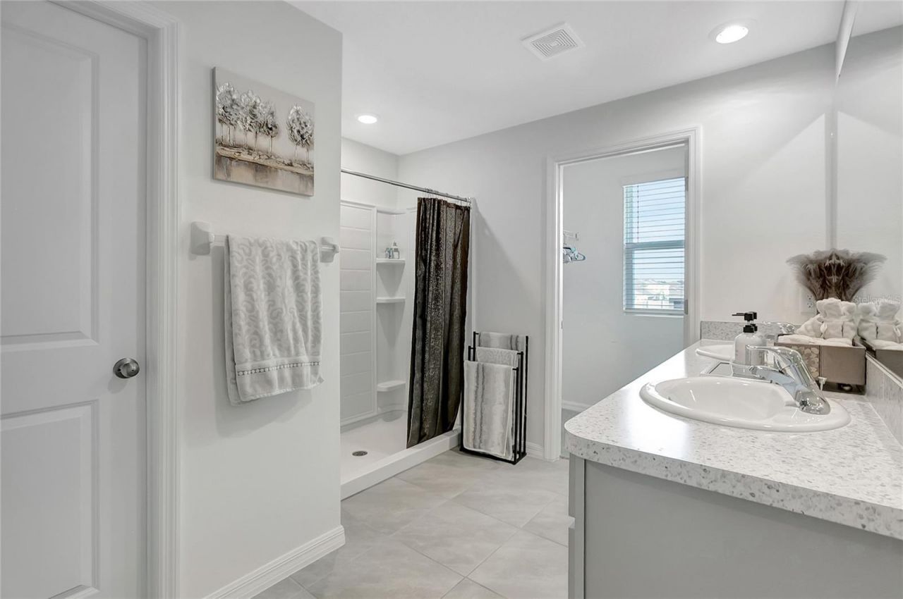 7737 Rosewood Garden Loop , Tampa, FL 33637 Photo