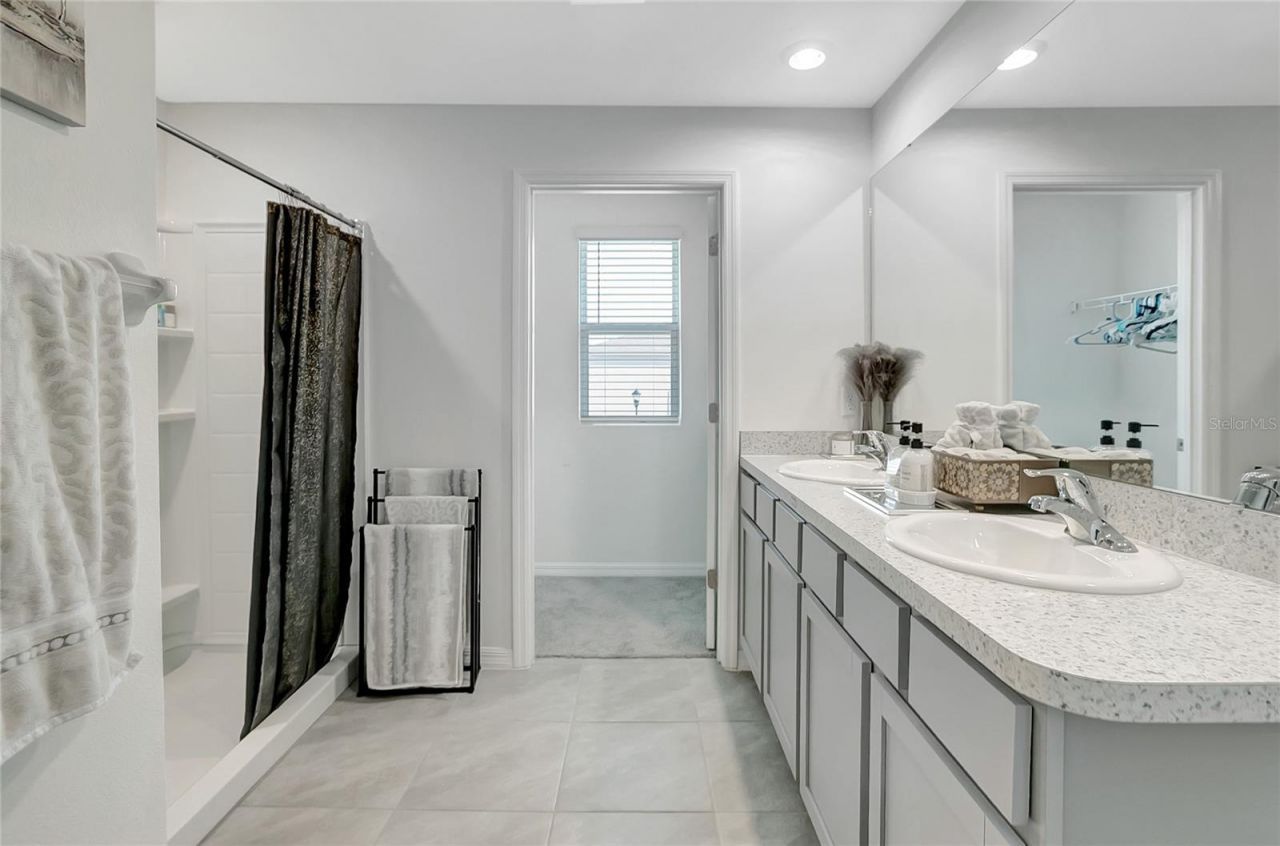 7737 Rosewood Garden Loop , Tampa, FL 33637 Photo