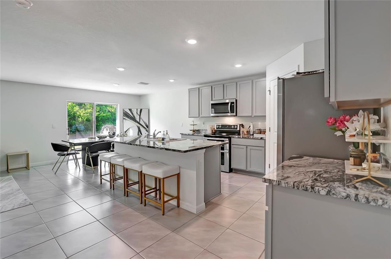 7737 Rosewood Garden Loop , Tampa, FL 33637 Photo