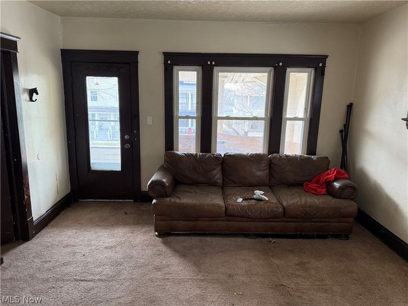 10001 Lamontier Avenue, Cleveland, OH 44104 Photo 14