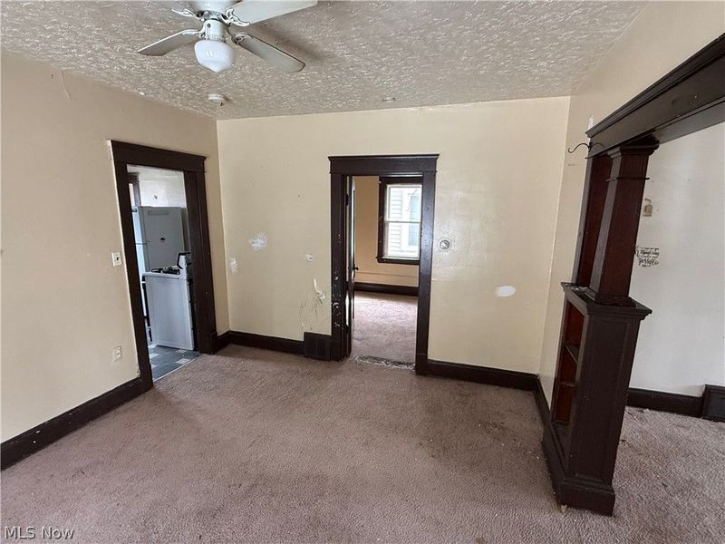 10001 Lamontier Avenue, Cleveland, OH 44104 Photo 15