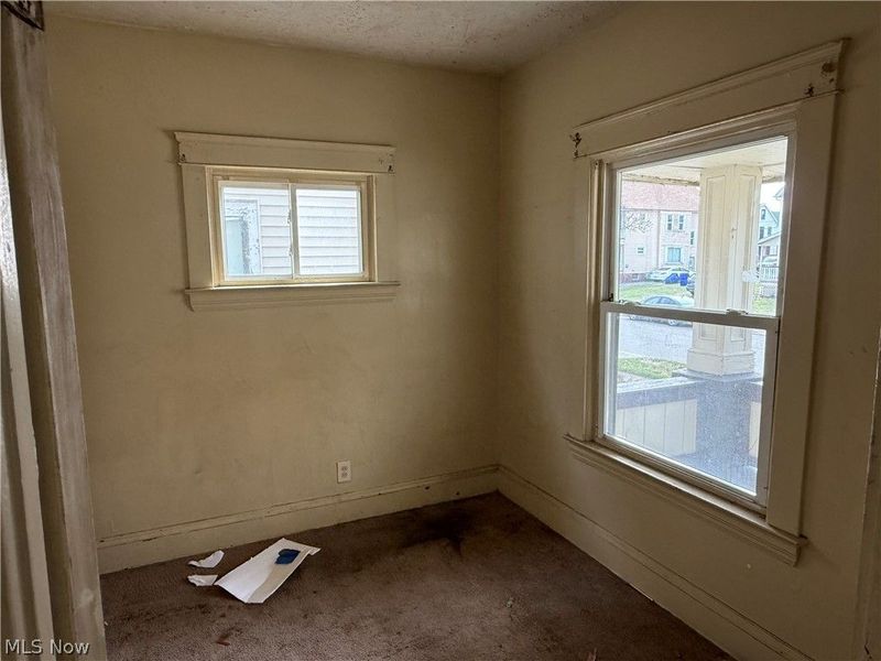 10001 Lamontier Avenue, Cleveland, OH 44104 Photo 6