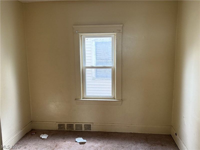 10001 Lamontier Avenue, Cleveland, OH 44104 Photo 7