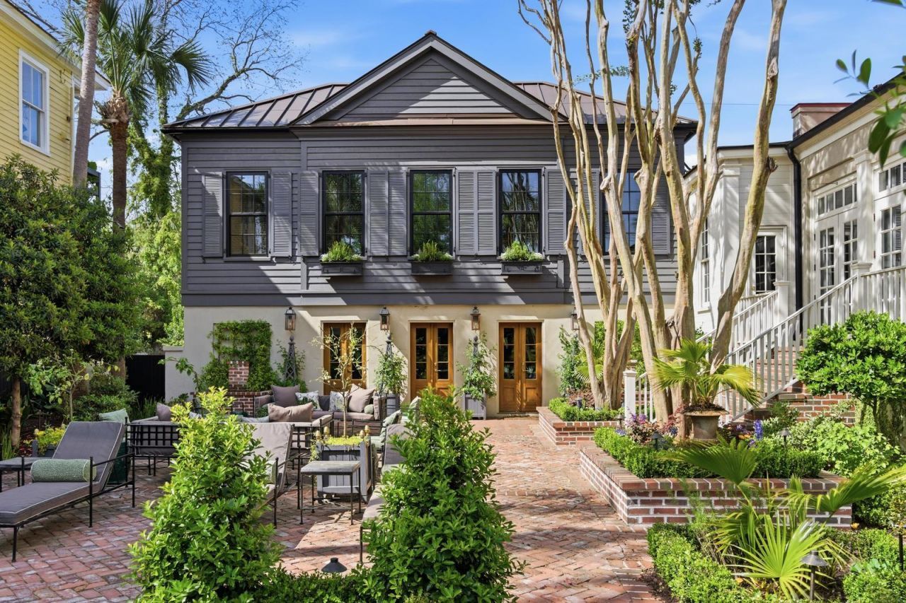 140 Queen Street Photo 106