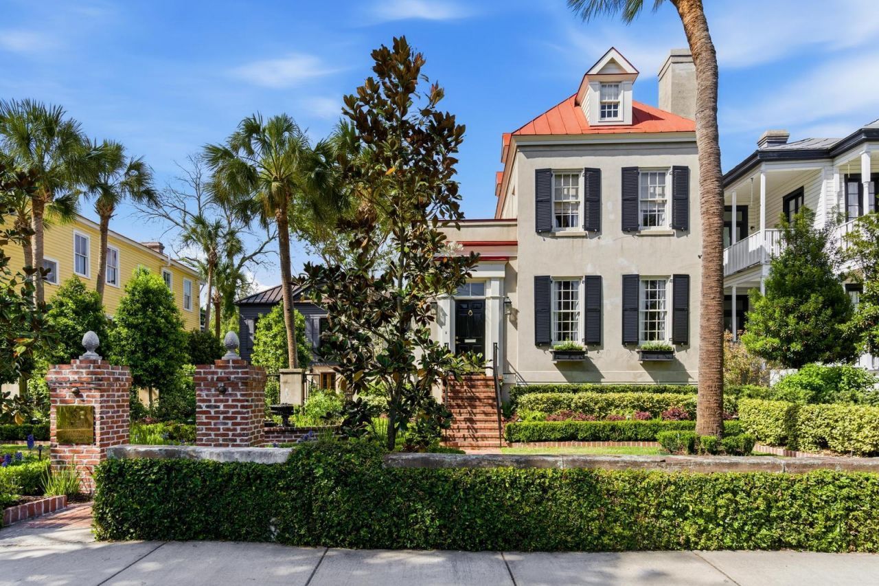 140 Queen Street Photo 11