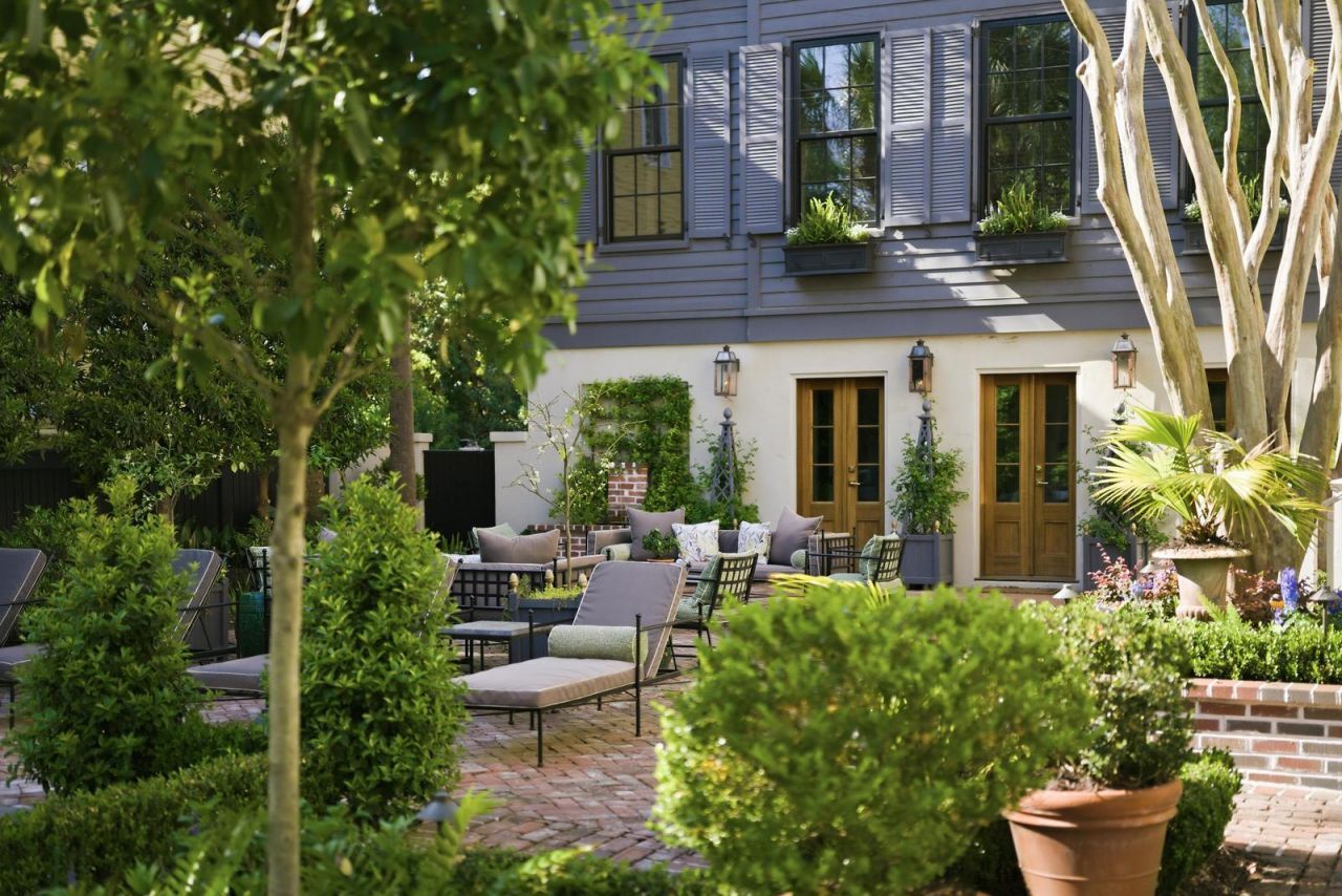 140 Queen Street Photo 120