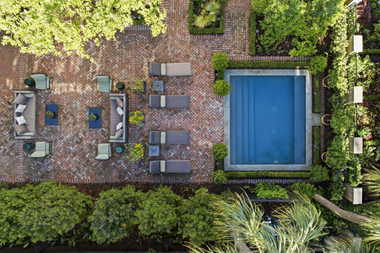 140 Queen Street Photo 127