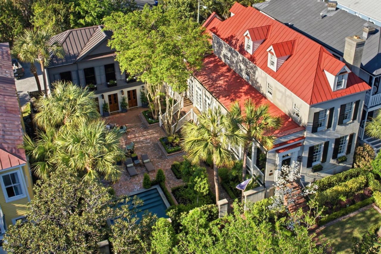 140 Queen Street Photo 132