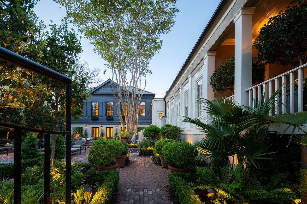 140 Queen Street Photo 136