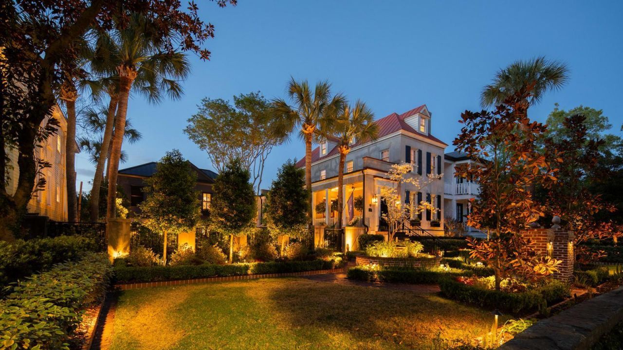 140 Queen Street Photo 143