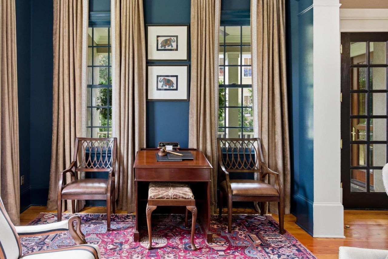 140 Queen Street Photo 27