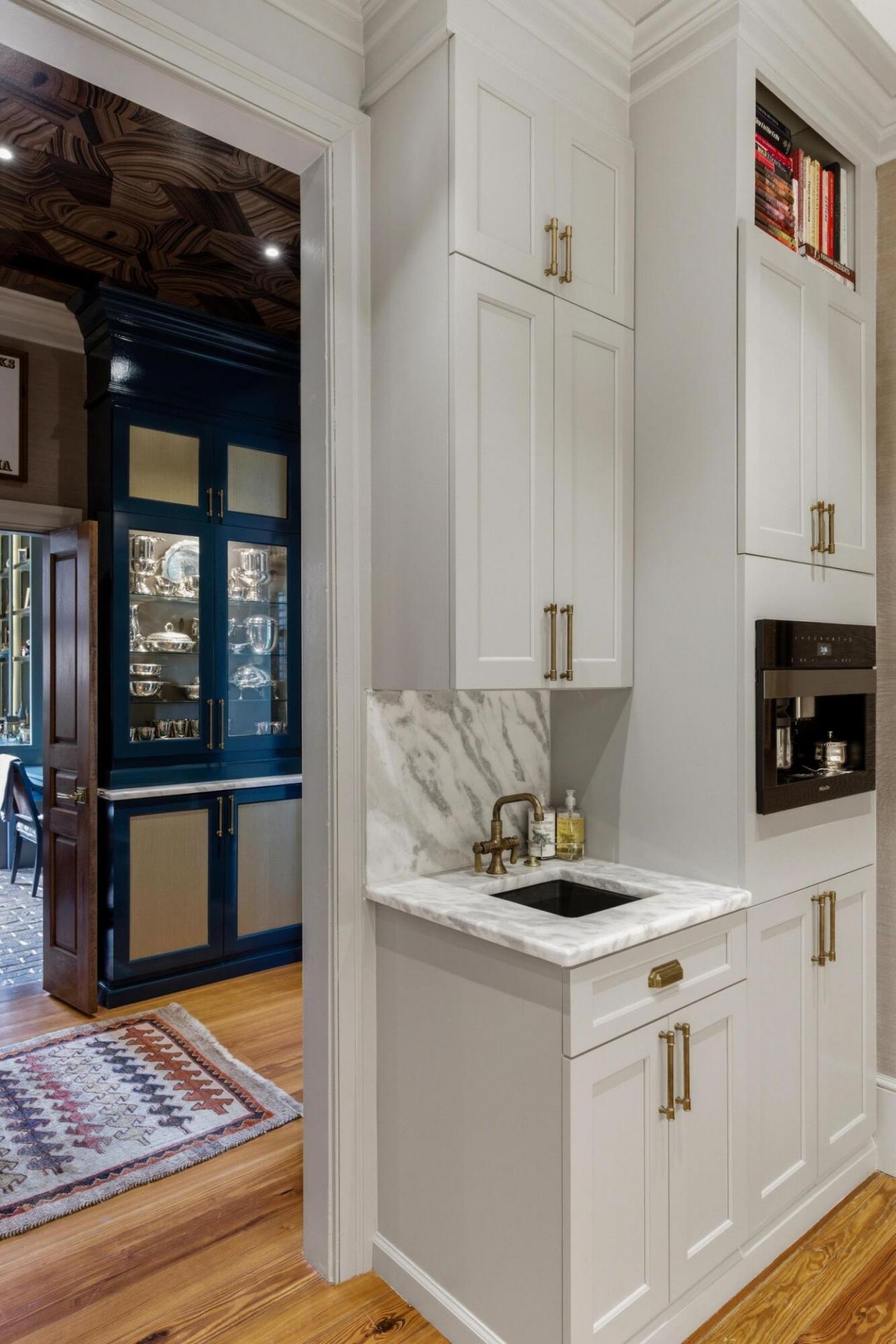 140 Queen Street Photo 45