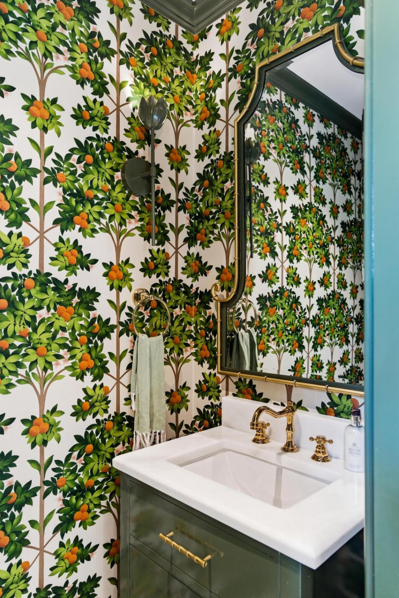 140 Queen Street Photo 75