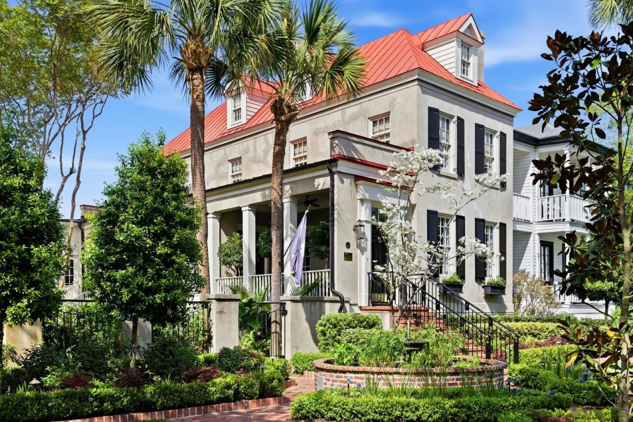 140 Queen Street Photo 8