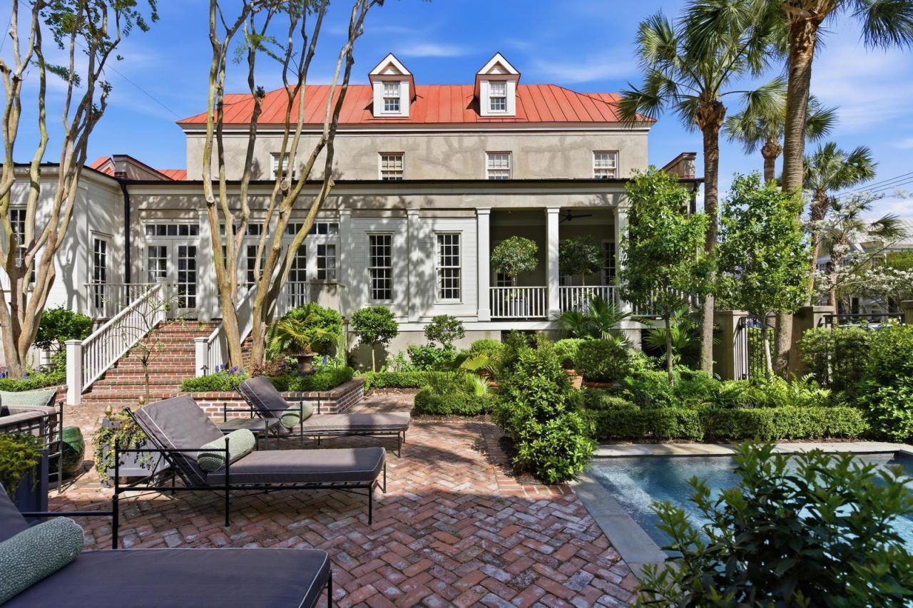 140 Queen Street Photo 80