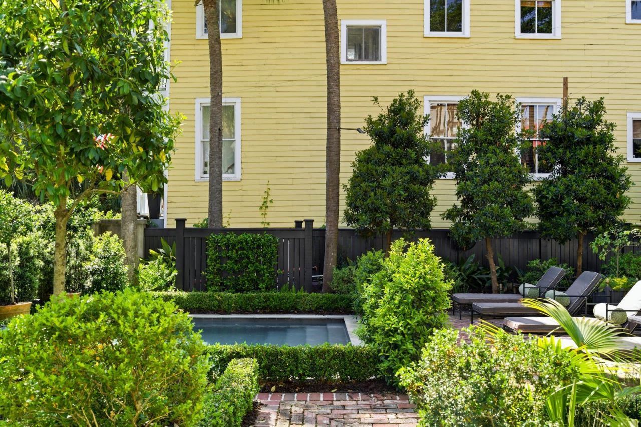 140 Queen Street Photo 99