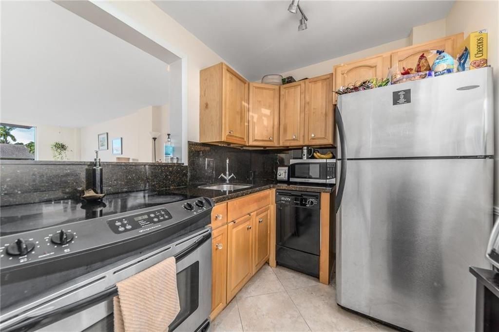 1777 SE 15th Street, Unit 120, Fort Lauderdale, FL 33316 Photo