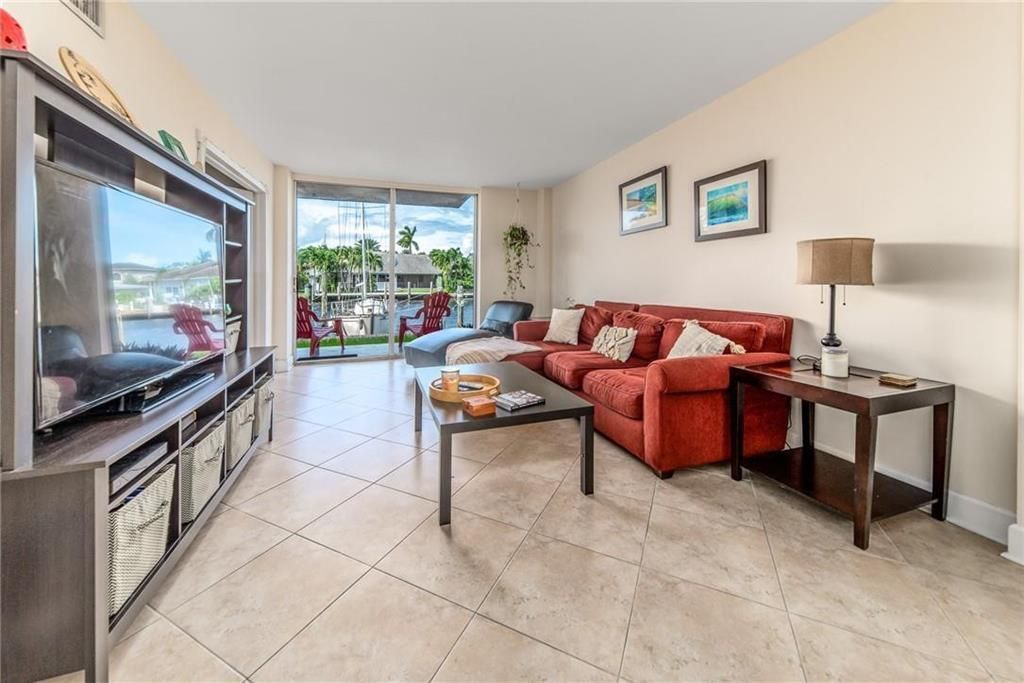 1777 SE 15th Street, Unit 120, Fort Lauderdale, FL 33316 Photo