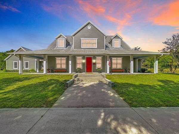 2135 55th Avenue SW, Vero Beach, FL 32968