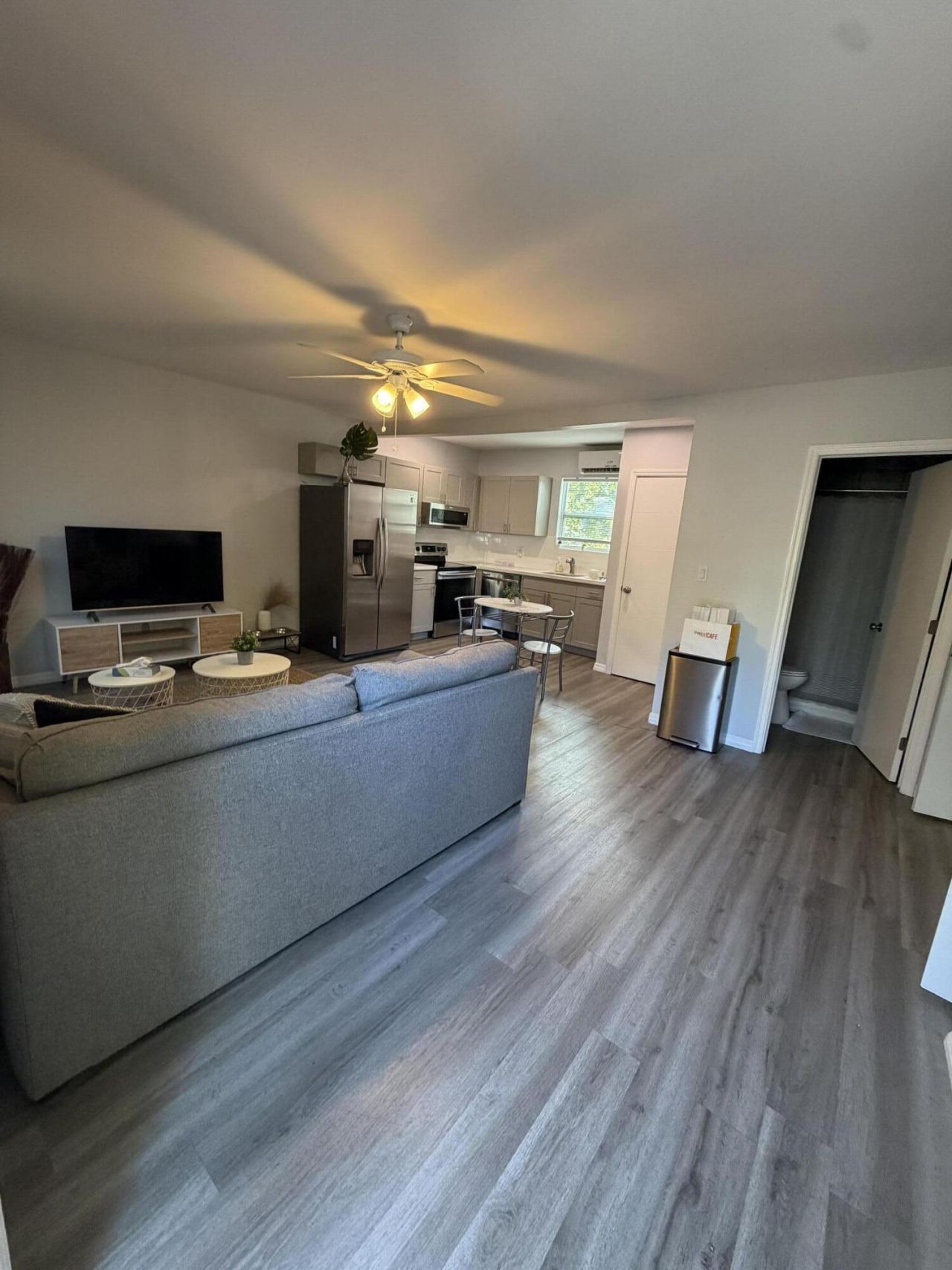 615 SW 14th Avenue, Unit 1-2, Fort Lauderdale, FL 33312 Photo