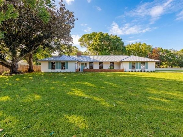 3535 3rd Place SW, Vero Beach, FL 32968