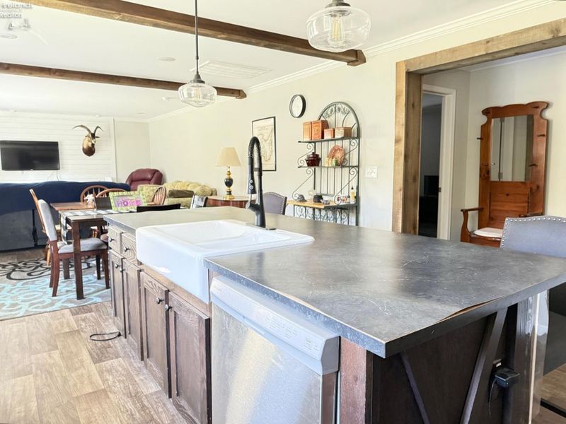 186 Hamilton Road, Kelleys Island, OH 43438 Photo 15