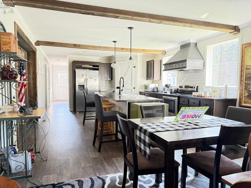 186 Hamilton Road, Kelleys Island, OH 43438 Photo 17