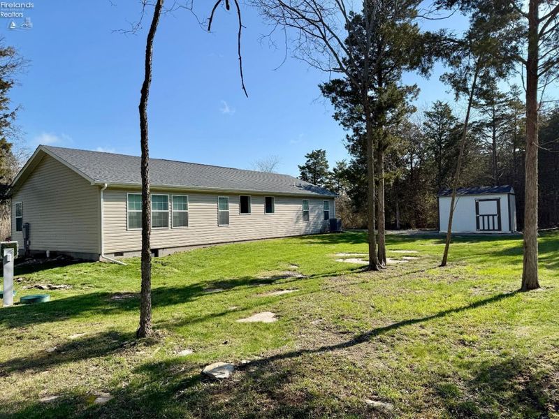 186 Hamilton Road, Kelleys Island, OH 43438 Photo 6