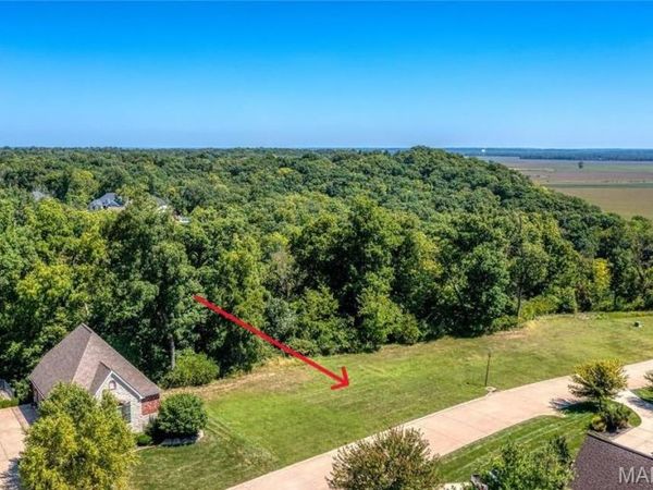 69 Castle Bluff Drive , St Charles, MO 63304