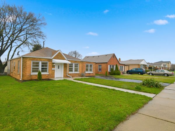 4438 Wesley Terrace , Schiller Park, IL 60176