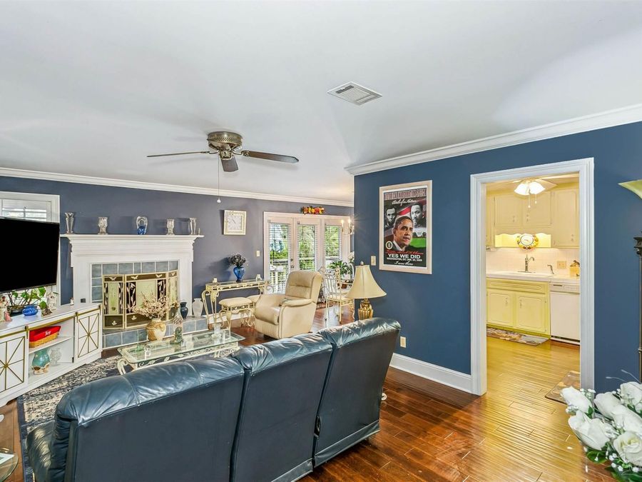 Property Image 11