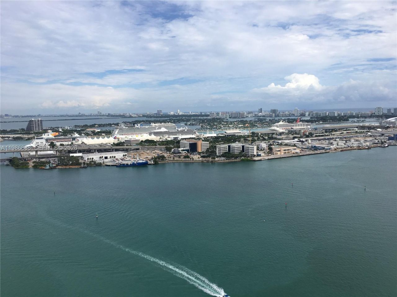 335 S Biscayne Blvd, Unit 3910, Miami, FL 33131 Photo