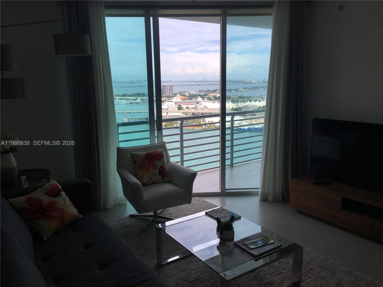 335 S Biscayne Blvd, Unit 3910, Miami, FL 33131 Photo