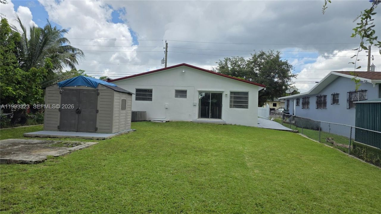 3066 NW 28th St, Miami, FL 33142 Photo