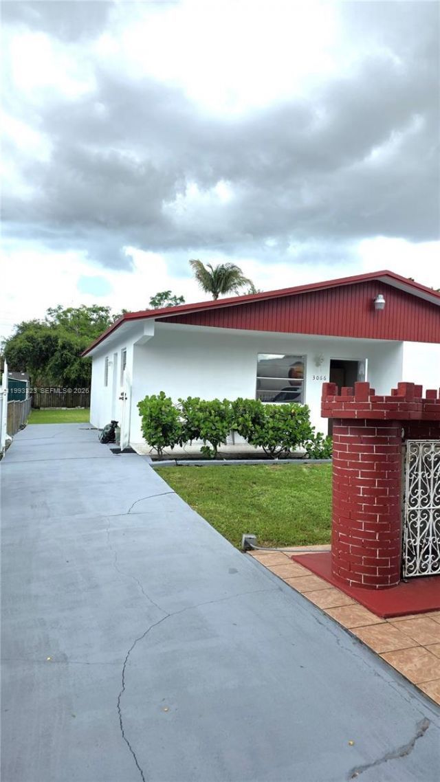 3066 NW 28th St, Miami, FL 33142 Photo