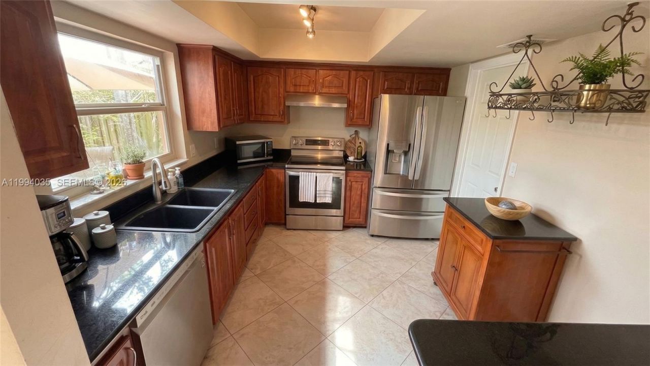4100 NW 119th Ave, Sunrise, FL 33323 Photo