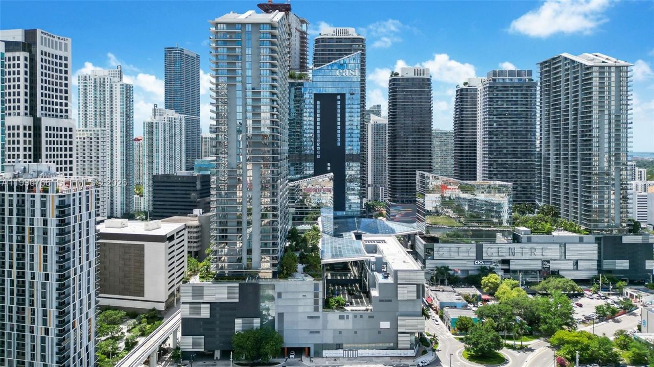 68 SE 6th St, Unit 2104, Miami, FL 33131 Photo